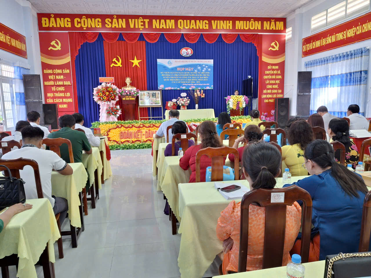 Hội Liên hiệp Phụ nữ phường Trường Long Hòa tổ chức họp mặt kỷ niệm 116 năm Ngày Quốc tế Phụ nữ 8/3 và 1986 năm Khởi nghĩa Hai Bà Trưng
