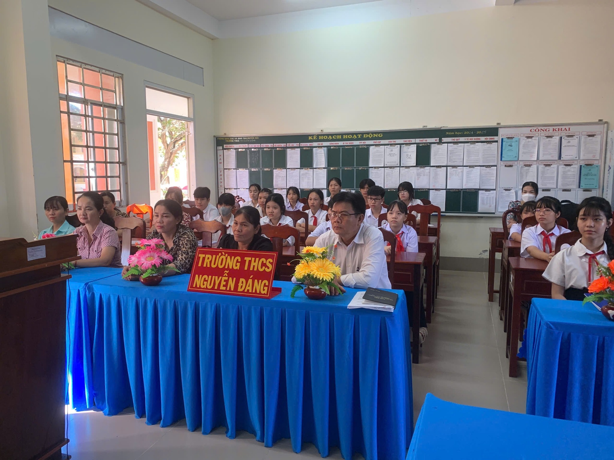 Triển khai kế hoạch tổ chức cuộc thi " em yêu biển, đảo quê hương " năm học 2025-2026 trên địa bàn phường Trường Long Hòa