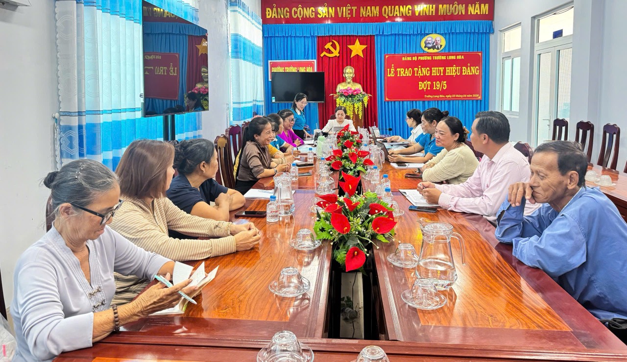 Hội Liên hiệp Phụ nữ tỉnh Vĩnh Long thực hiện kiểm tra, giám sát công tác ủy thác