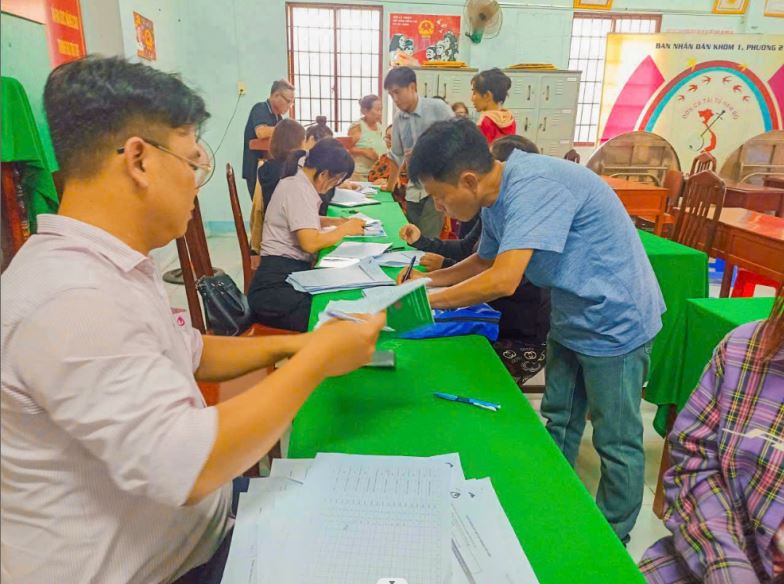 Tổ chức đối chiếu, phân loại nợ tại Phường Trường Long Hòa