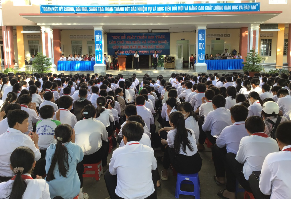 Khai mạc và phát động
tuần lễ hưởng ứng học tập suốt đời
