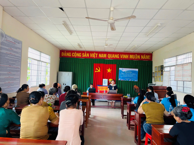Hội LHPN phường Trường Long Hòa tổ chức bồi dưỡng nghiệp vụ công tác hội, công tác xã hội năm 2026