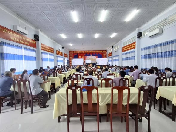 Hội nghị trực tuyến tập huấn ứng dụng Sổ tay đảng viên điện tử